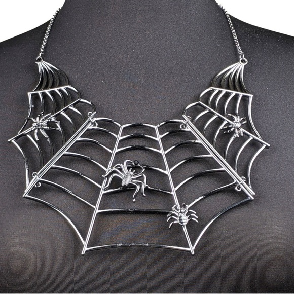 Nicoletta Carlone Spiderweb necklace - Picture 3 of 3